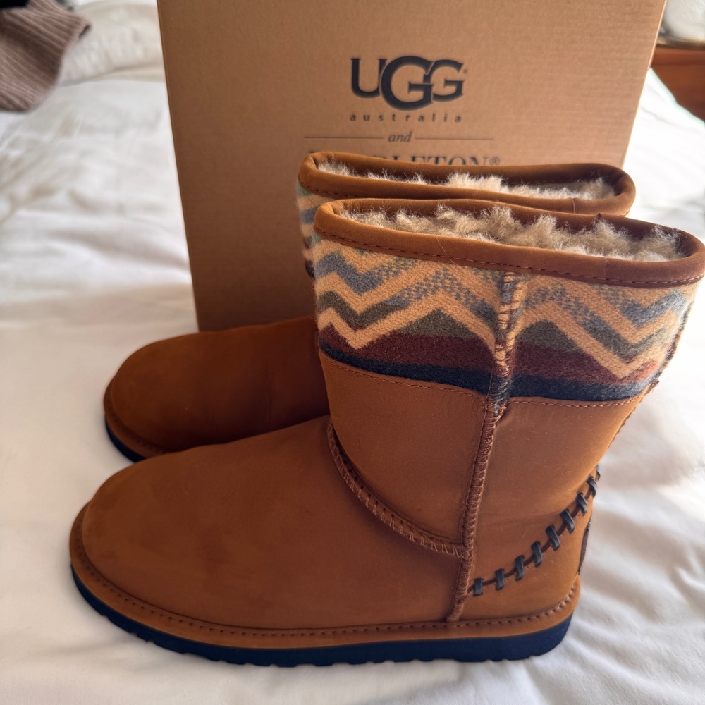 UGG Tan Suede Short Boots with Patterned Knit Cuff